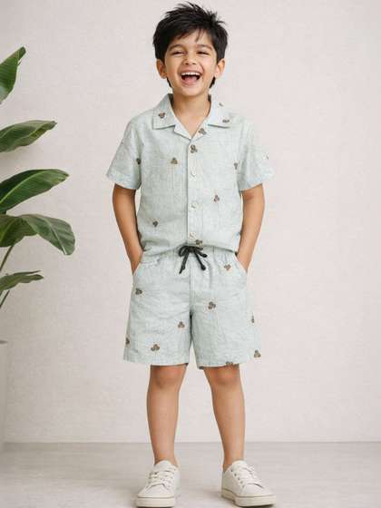 TALES & STORIES Boys
                    Printed Outdoor Shorts
