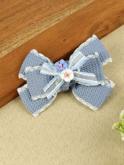 Asthetika Kids Girls
                      Embellished Fashion
