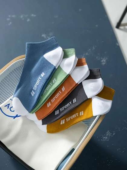 BEAR&BEYOND Men
                      Pack of 5 Cotton Assorted Colourblocked Ankle
                      Length Socks