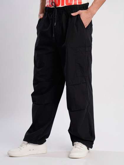 Bene Kleed Men Black
                        Parachute Fit Cotton Mid Rise Cargos Trouser