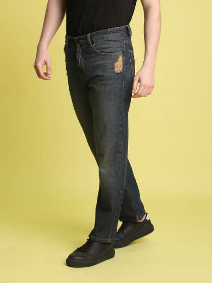 Bene Kleed Men
                          Straight Fit Low Distress Light Fade Cotton
                          Jeans