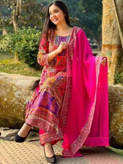 DHVIJA FASHION Women
                        Ethnic Motifs Printed Regular Kurta with
                        Trousers & With Dupatta