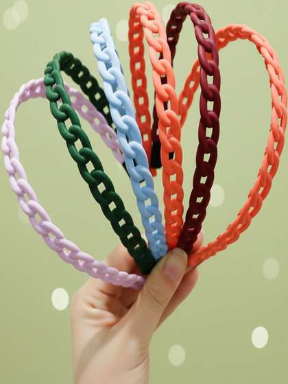 HYMT Girls Set of 4
                    Embellished Hairband