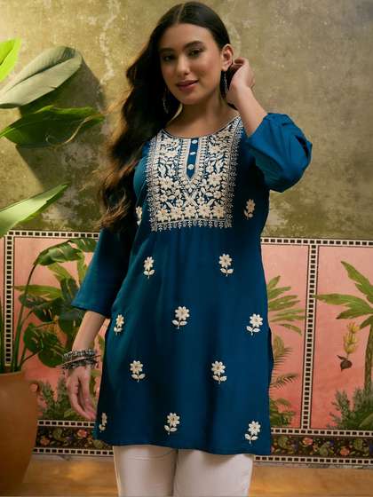 Sangria Women
                          Viscose Rayon Kurtis