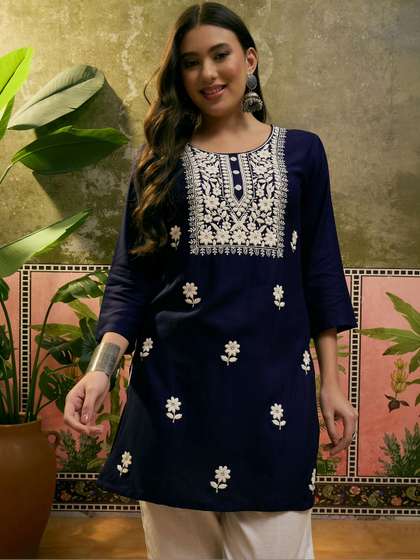 Sangria Women
                        Viscose Rayon Kurtis