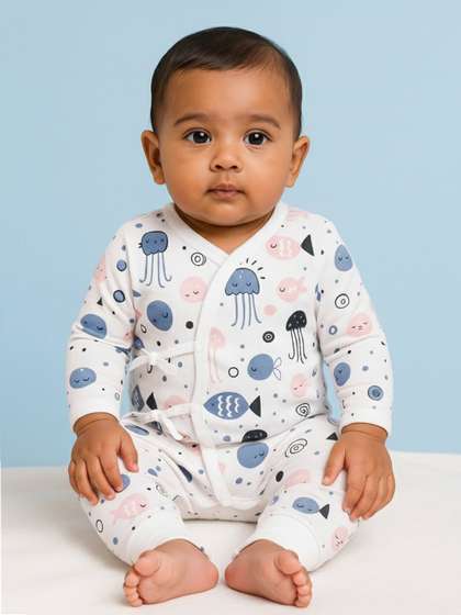 The Mom Store Infants
                    Kids White & Black Printed Pure Cotton Romper