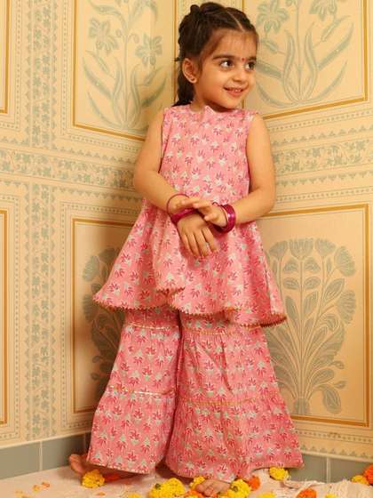 Kidotsav Girls Floral
                      Printed Regular Kurti with Sharara