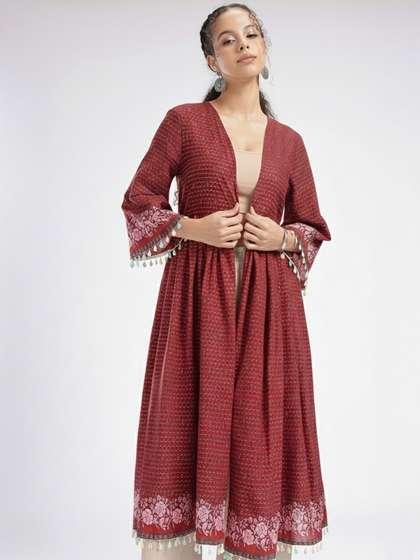 fusion by glitchez
                        Floral Printed Shell Embellished Longline Shrug