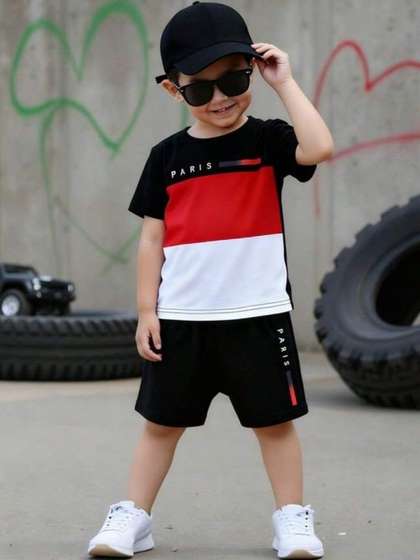 ELPIXIE FASHION Unisex
                    Kids Colourblocked T-shirt with Shorts