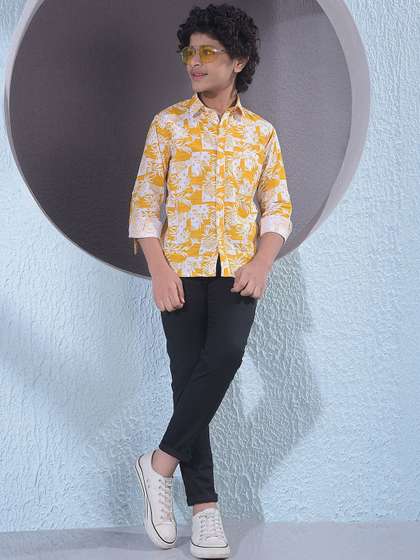 Crimsoune Club Boys Slim
                    Fit Floral Printed Casual Shirt
