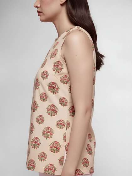 SZN Floral Printed
                        Pure Cotton Kurti