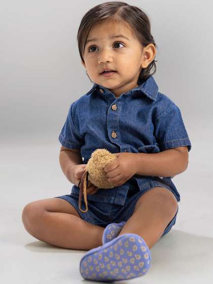 Hopscotch Boys Printed
                    Shirt with Shorts