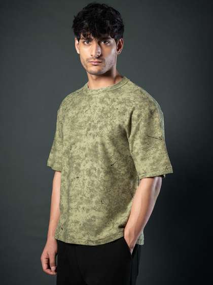 Powerlook Men
                        Printed Drop-Shoulder Sleeves T-shirt