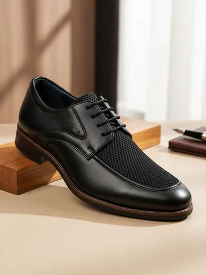 House of Pataudi
                          Men Leather Formal Derbys