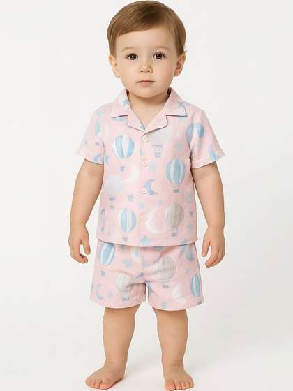 Kwikk Unisex Kids
                    Printed Shirt with Shorts