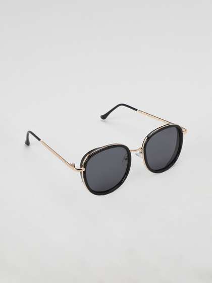 KIDSUN Boys Black Lens
                      & Gold-Toned Oval Sunglasses With UV Protected
                      Lens