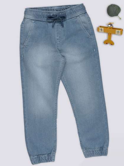 Pantaloons Junior Boys
                    Regular Fit Mid-Rise Light Fade Jeans