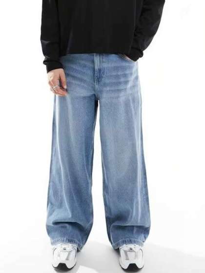 me Queen Men
                        Straight Fit Mid-Rise Light Fade Jeans