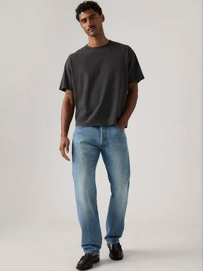 Levis Men Relaxed Fit Mid-Rise Jeans