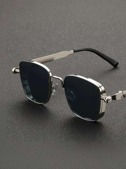 Artrue Unisex Black
                        Lens & Silver-Toned Aviator Sunglasses with