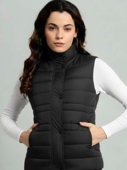 AR-FIT Women
                        Lightweight Padded Jacket