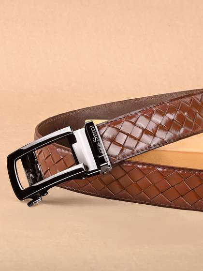 LOUIS STITCH Men
                      Textured Leather Formal Belt