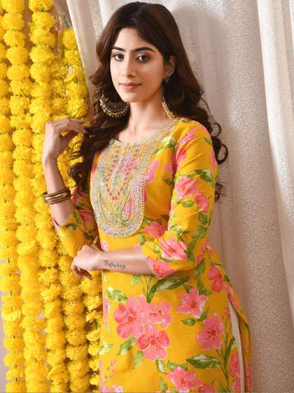 KJFAB Women Floral
                        Printed Floral Kurta