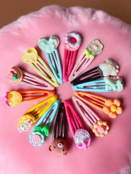 NEOBABY Girls
                    Embellished Tic Tac Hair Clip