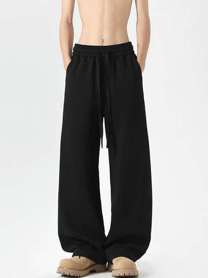 Suo Men Loose Fit
                        Easy Wash Trousers
