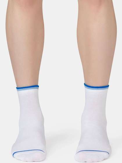 Jockey Pack Of 2 Compact
                    Cotton Stretch Low Show Socks With StayFresh
                    Treatment-7052