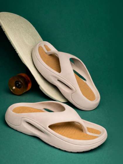 glitchez Men Thong
                          Flip-Flops