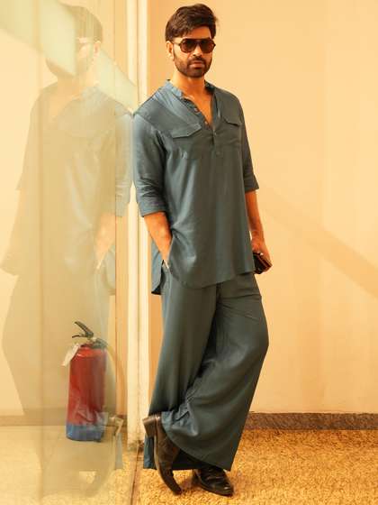 See Designs Men Grey
                        Solid Pathani Kurta with Pyjamas