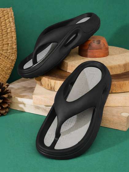 glitchez Men Thong
                    Flip-Flops