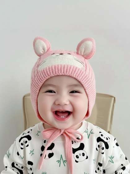 REFFER Unisex Kids
                    Embroidered Woollen Fashion