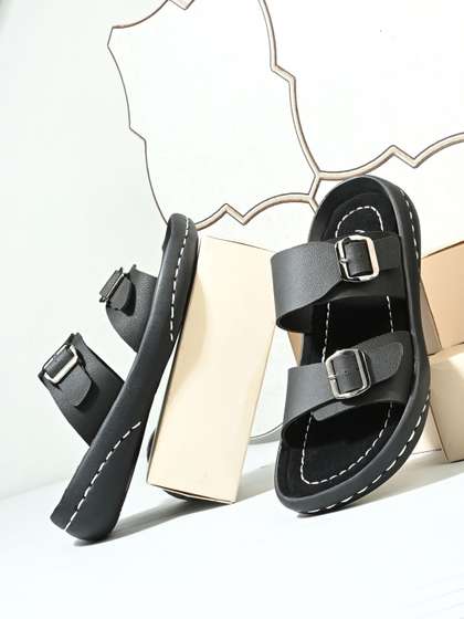 Mast & Harbour Men
                    Comfort Sandals