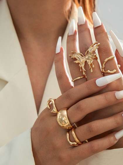 Lara Karen Set of 7
                        Gold-Plated Finger Ring