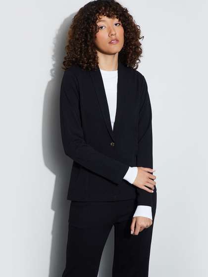 CODE by Lifestyle
                      Notched Lapel Collar Single-Breasted Blazer