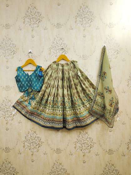 Sangria Printed V-Neck
                      Flared Lehenga Choli