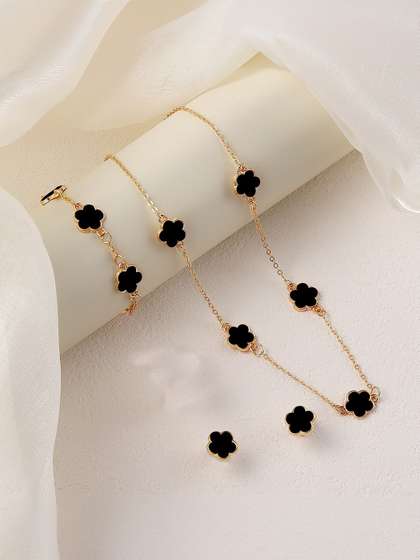 Lara Karen
                        Gold-Plated Necklace