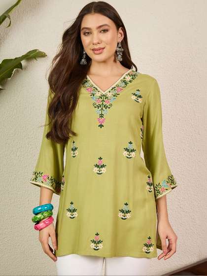 Anouk Floral
                        Embroidered V-Neck Thread Work Liva Thread Work
                        Kurti