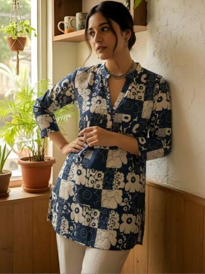 Anouk Mirage Floral
                        Printed Pure Cotton Blend Kurti