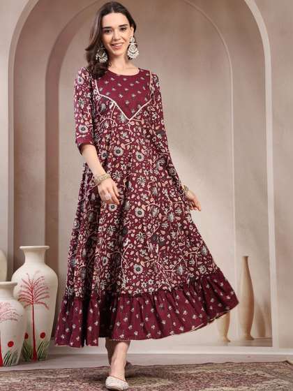 RANGEELO JAIPUR
                        Women Paisley Printed Gotta Patti Anarkali
                        Kurta