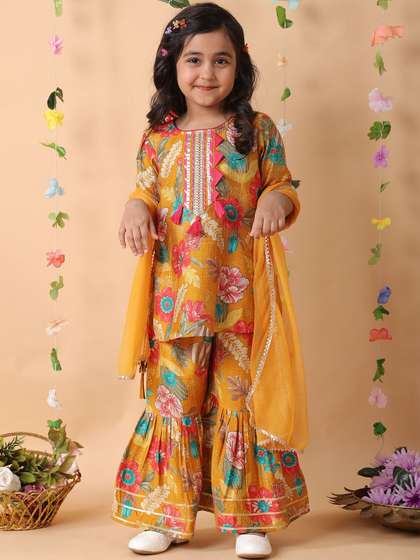 Here&Now X Kinder
                    Kids Girls Floral Printed Regular Thread Work Kurta
                    with Sharara & With Dupatta