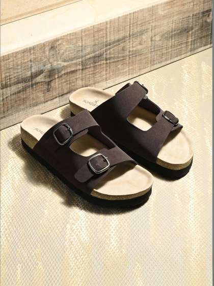 The Roadster Lifestyle
                      Co Men Comfort Flip Flops