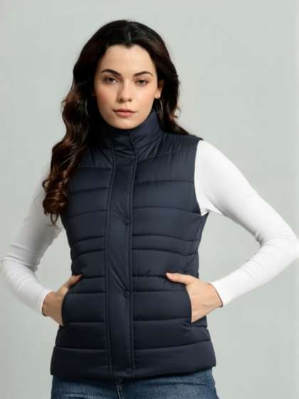AR-FIT Women
                        Lightweight Puffer Jacket