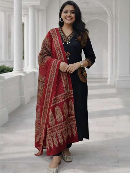 Aaradhiya Creation
                        Women Ethnic Motifs Embroidered Regular Mirror
                        Work Kurta with Trousers & With Dupatta