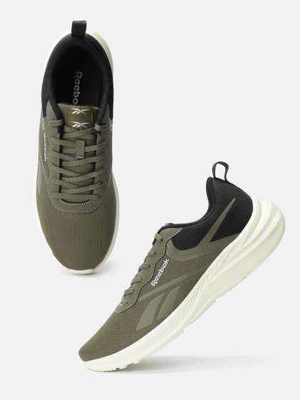 Reebok Men FLYLITE
                        PLAY M Colorblocked Running Non-Marking Shoes