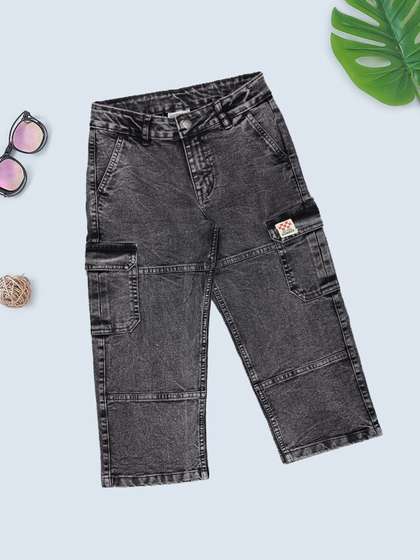 Pantaloons Junior Boys
                    Regular Fit Mid-Rise Light Fade Jeans
