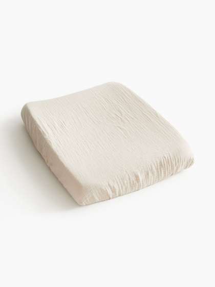 H&M Muslin Changing
                    Pad Cover