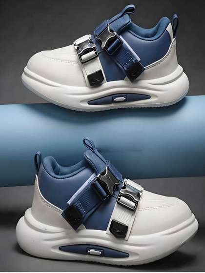 Crazyly Boys
                        Colourblocked Sneakers